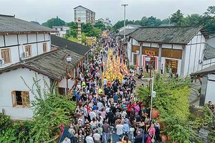 未来可期！19岁居勒尔首次先发即打进制胜球，当选全场最佳球员